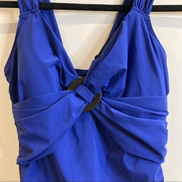 LAND’S END Sz 4 Cross Ruched Chest Fabric Wide Strap  Built in Bra Bathingsuit - Picture 2 of 8